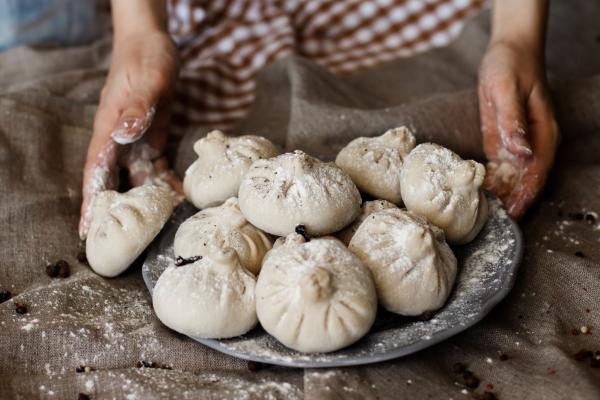 Gruzínsko - jedz, pi a miluj