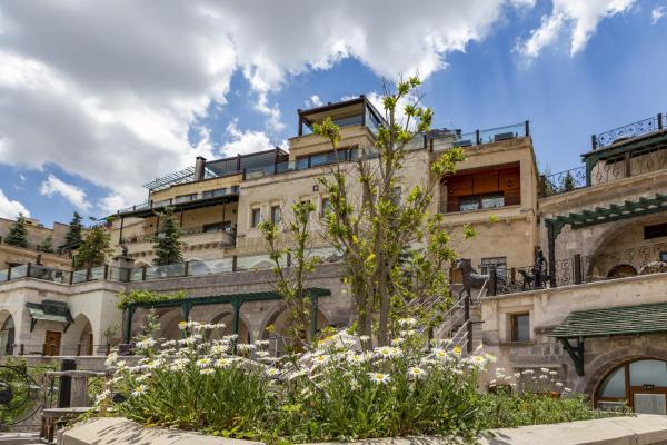 Kapadócia – jedinečný svet balónov a údolí - hotel Cappadocia Cave Resort