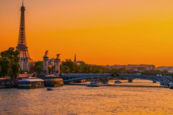 Eiffelova veža v Príži