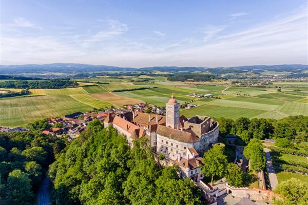  Wachau - Od zámku k zámku