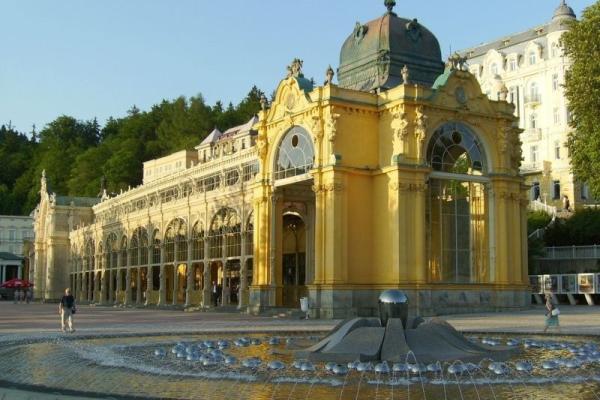 Spievajúca fontána v Mariánskych Láznach