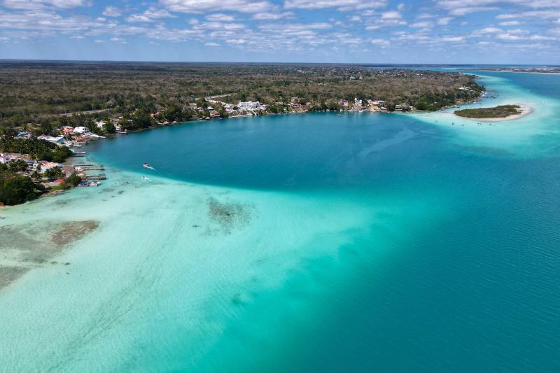 Lagúna Bacalar. Mexiko