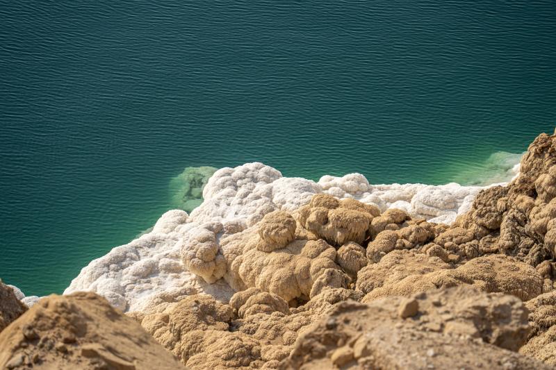 Salty Rocks, pobrežie Mŕtveho mora, Jordásnko