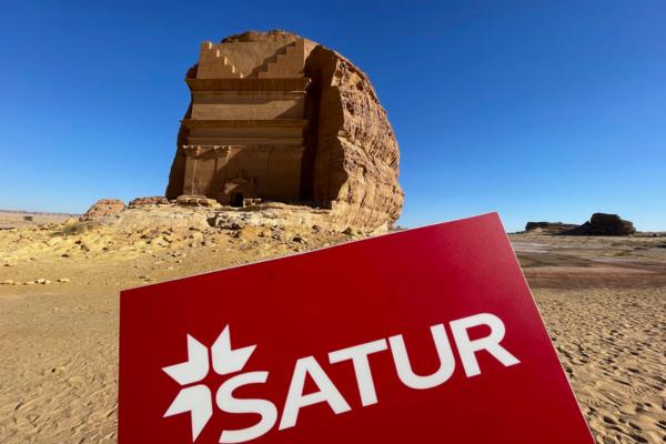 Nabatejská hrobka Qasr al-Farid v Madain Saleh. KSA