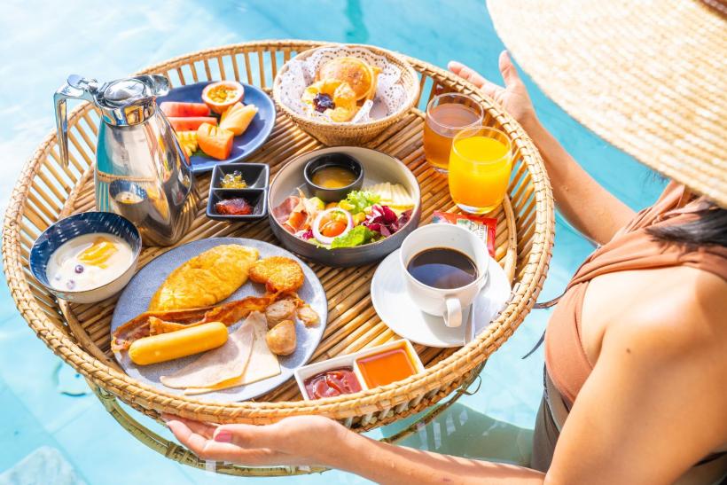 All inclusive dovolenka: bufetový maratón, alebo raj na tanieri?