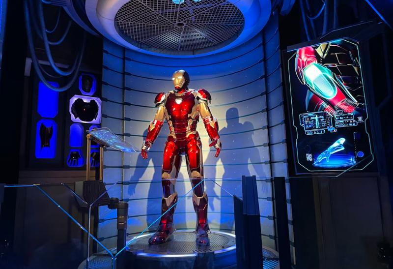 Robot v Disneylande v Paríži.