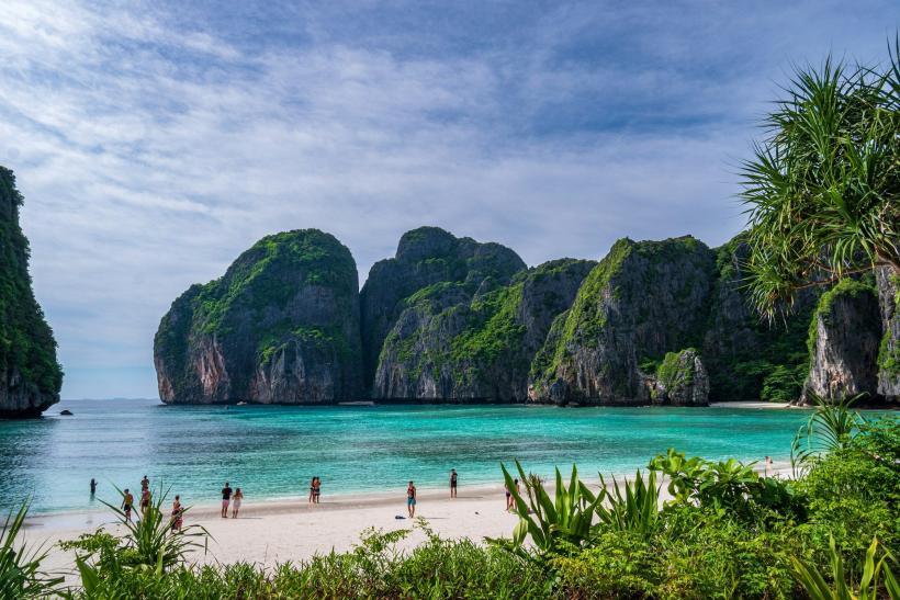 Maya Bay pláž v Thajsku.