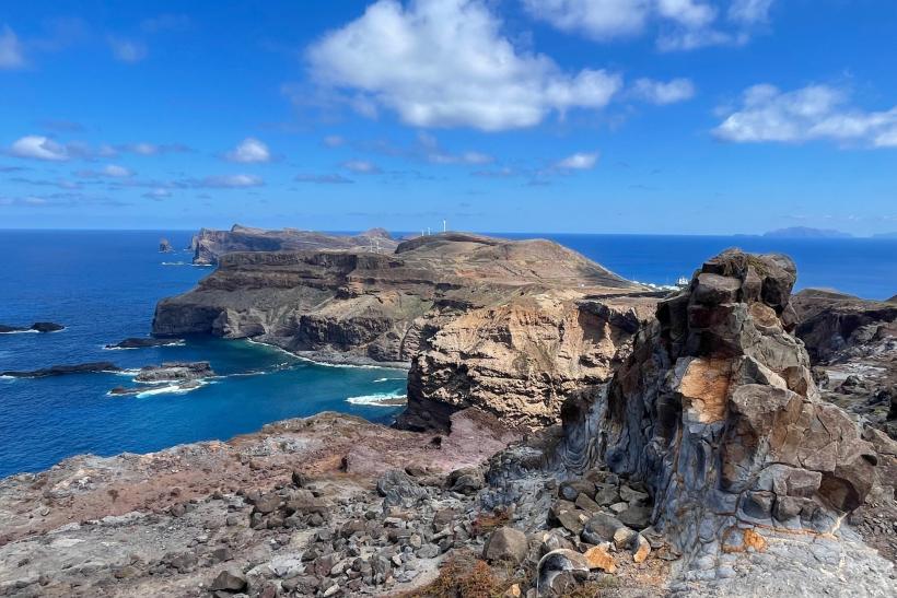 Skalný výbežok Sao Lourenco na Madeire.