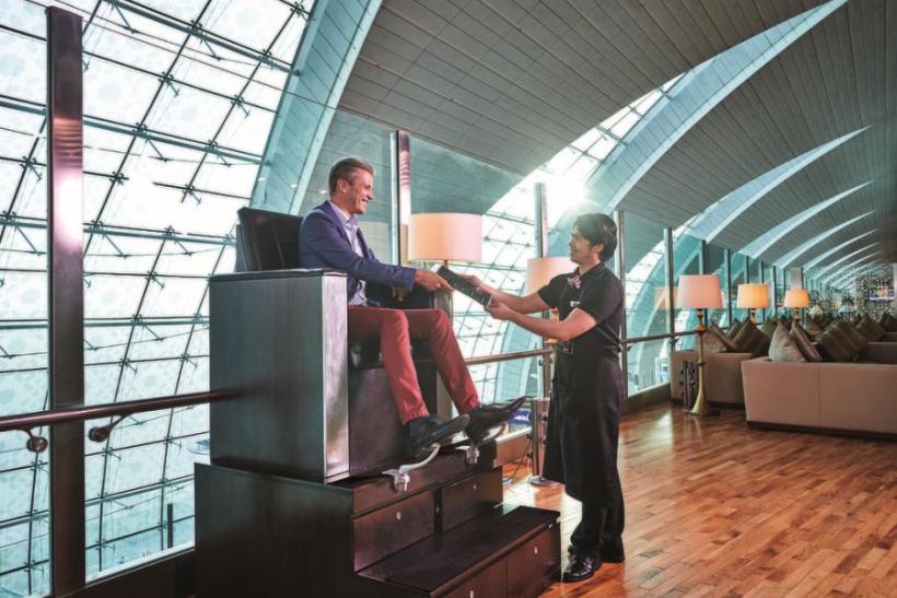 Nechali by ste si vyčistiť topánky? Aj to je jedna z bezplatných služieb v salóniku prvej triedy.