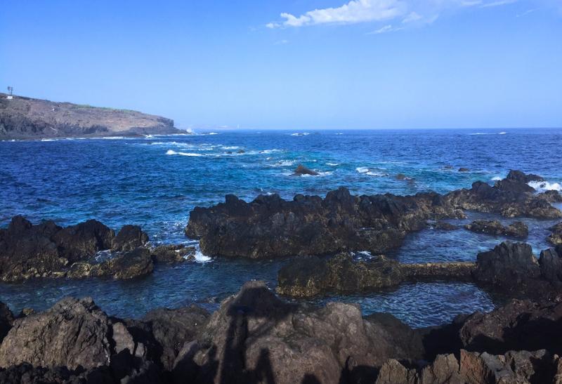 Skalné bazény v Garachico a Atlantický oceán. Tenerife.