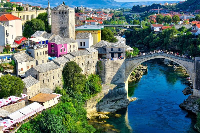 Most, rieka s mesto. Mostar