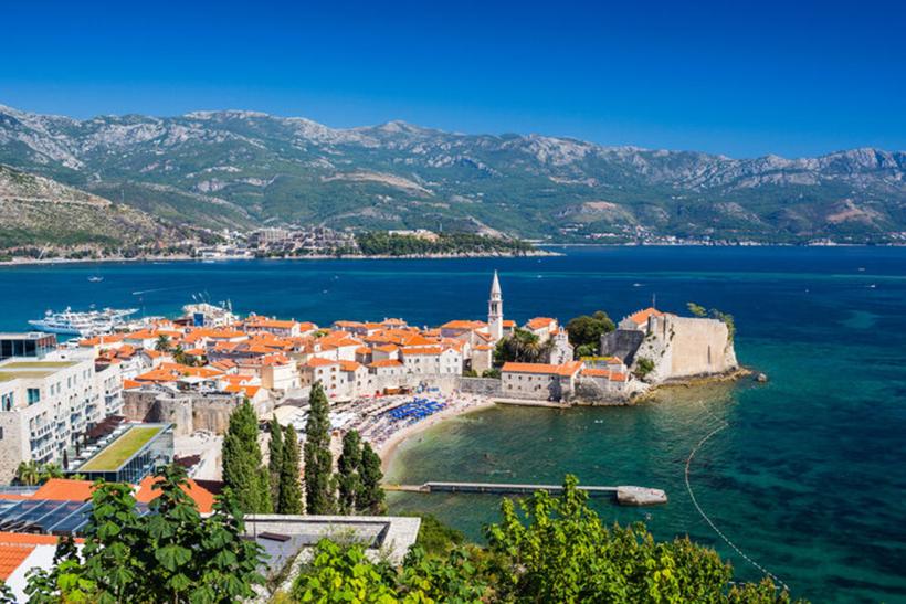 Budva. pobrežie