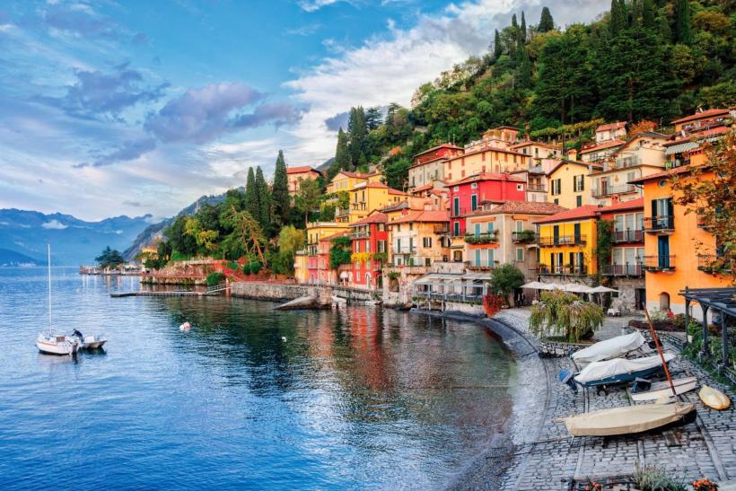 Turistami vyhľadávané talianske jazero Lago di Como