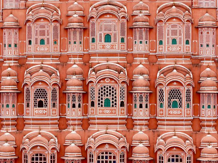 Palác Hawa Mahal v Jaipure.