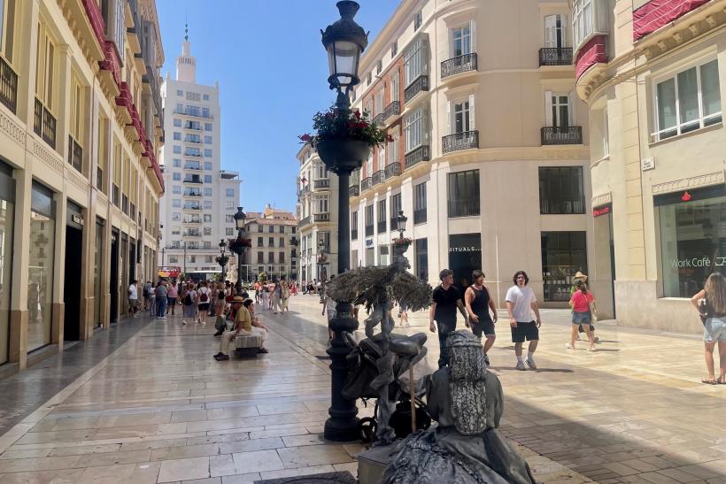 Nákupná ulica Calle Larios v centre Malagy.