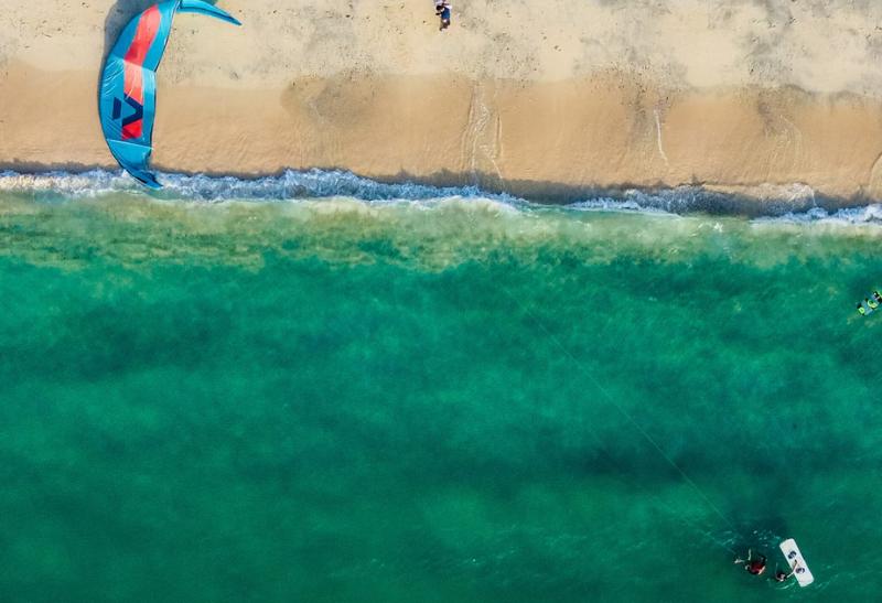 Pláž Kite Beach. Dubaj.