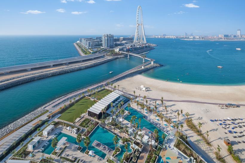 Hotelová pláž a Ain Dubai