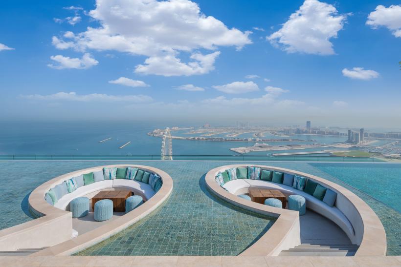 Pohľad zo 77. poschodia hotela Address Beach Resort ***** na Ain Dubai a Palmový ostrov