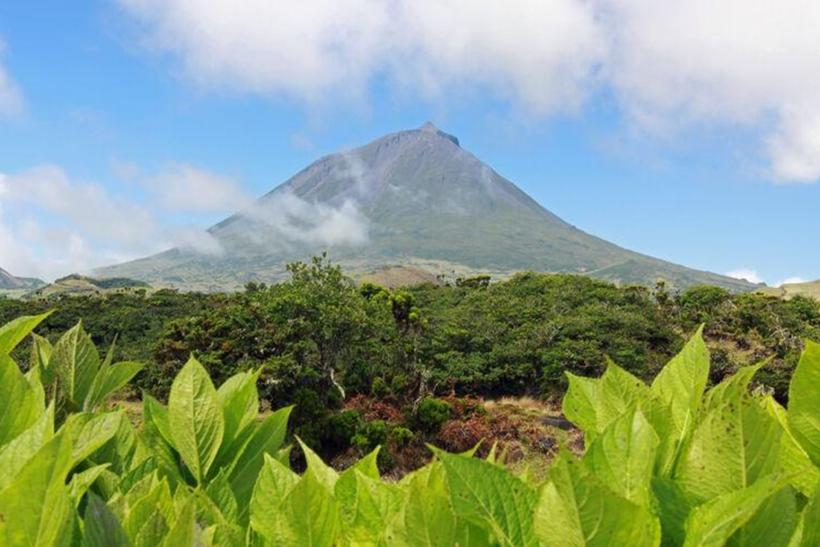 Najvyšší vulkán Azorských ostrovov Mount Pico na ostrove Pico