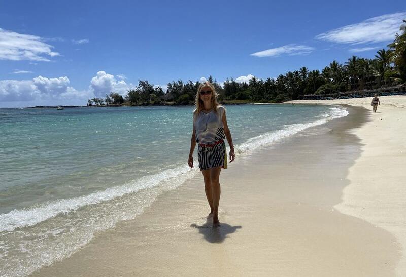 Norika Fedorová na pláži pred hotelom Constance Belle Mare