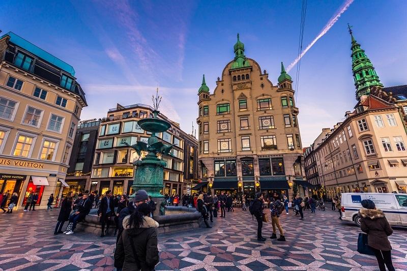 Vedeli ste, že najdlhšia pešia zóna na svete sa nachádza práve v Kodani? Foto: depositphotos.com