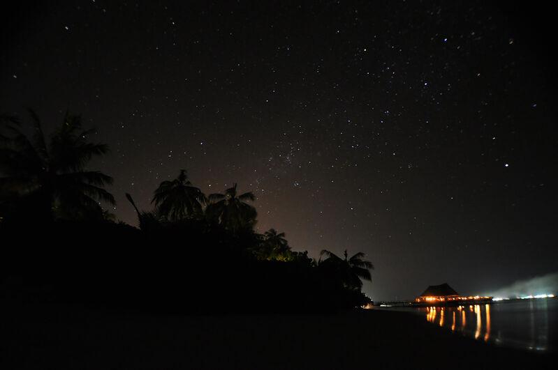 Nočné Maldivy