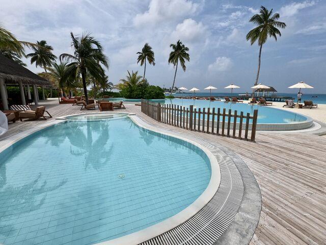 resortový bazén