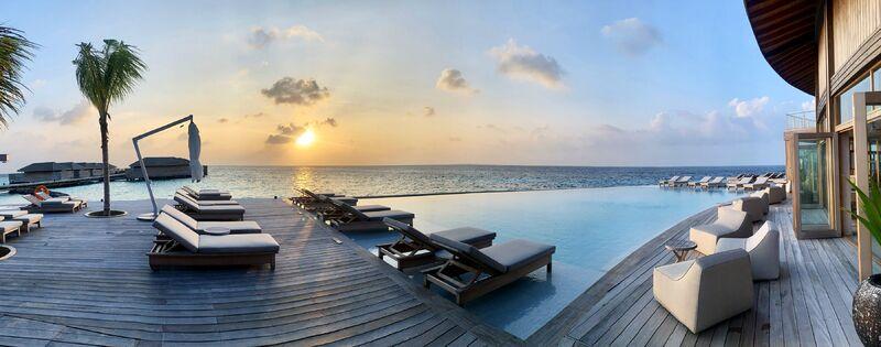 Západ slnka na Maldivách