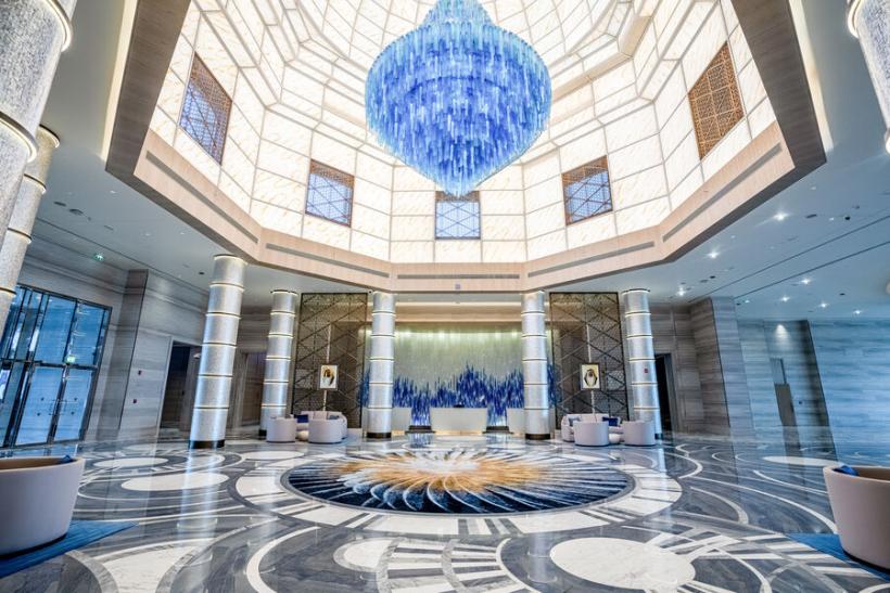 Lobby v hoteli Rixos Marina, Abu Dhabi