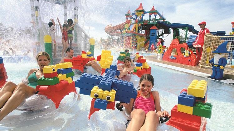 Legoland Waterpark ako skvelá rodinná zábava v Dubaji. SAE