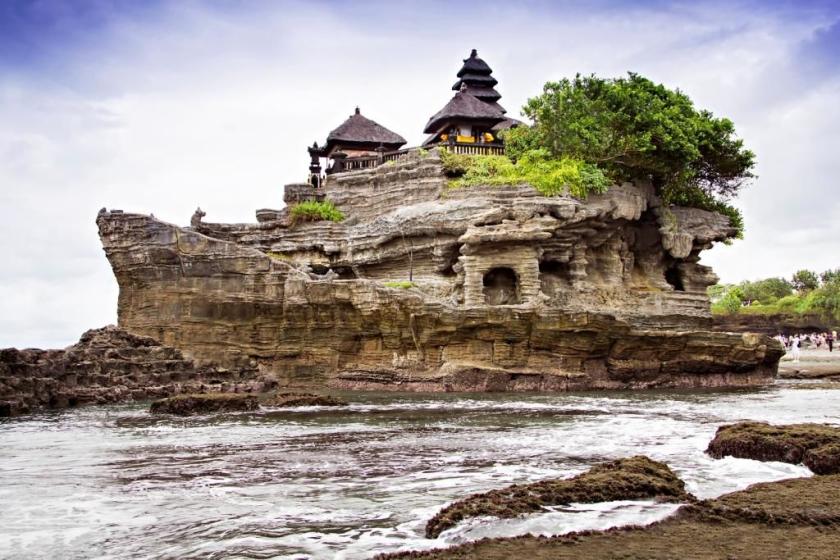 Pura Tanah Lot, Indonézia