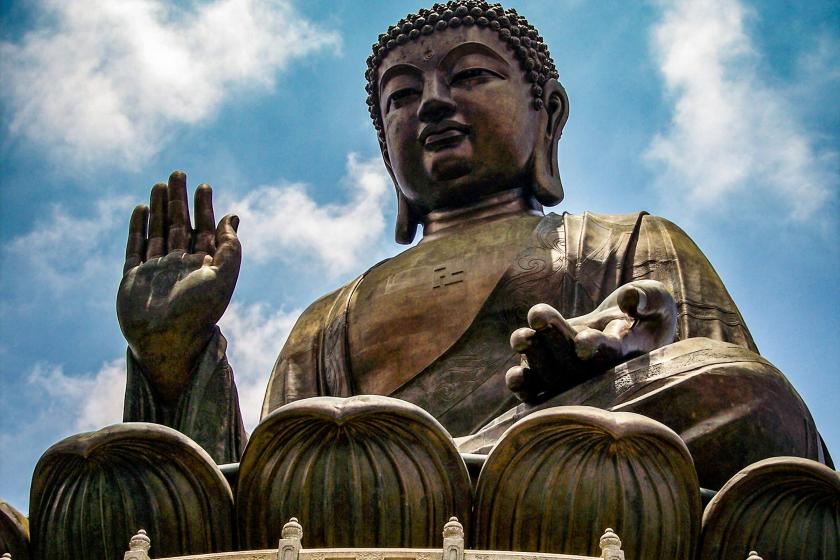 Socha Budhu na ostrove Lantau.