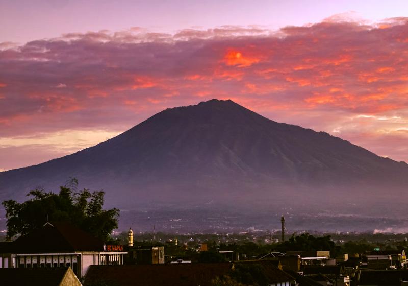 Mesto Malang a hora Bromo. Indonézia. Foto: unsplash.com