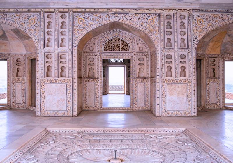 Interiér pevnosti Agra. India.