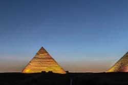 Predstavenie svetlo a zvuk. Gíza. Egypt.