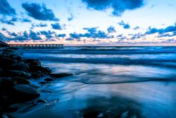 Palanga - morské pobrežie a drevené mólo. Litva. Foto: unsplash.com