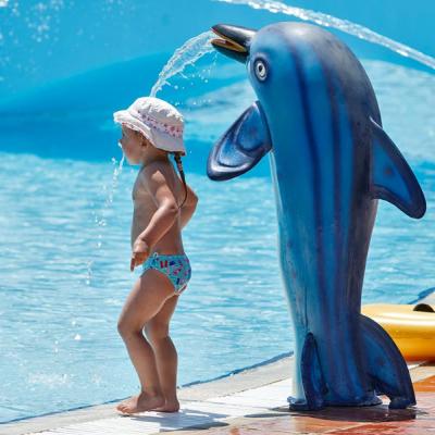 Lindos Princess bazén a dieťa pri delfínovi.