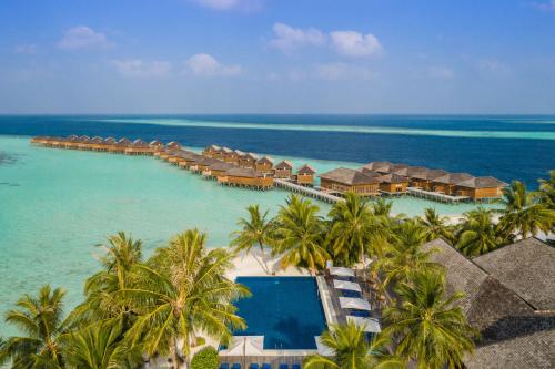 Vilamendhoo Island Resort & Spa