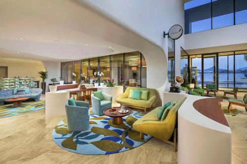 Lobby v hoteli The Retreat Palm Dubai MGallery by Sofitel