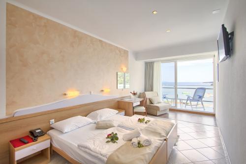 Hotel Mimosa / Lido Palace