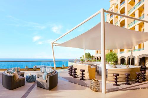 Posedenie v hoteli Fairmont Ajman 