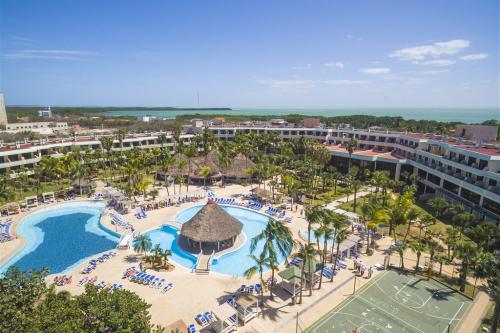 Pohľad na hotel Iberostar Laguna Azul