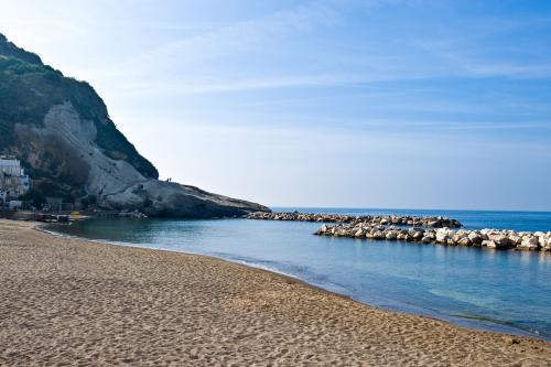 Ischia s pobytom v termálnych kúpeľoch
