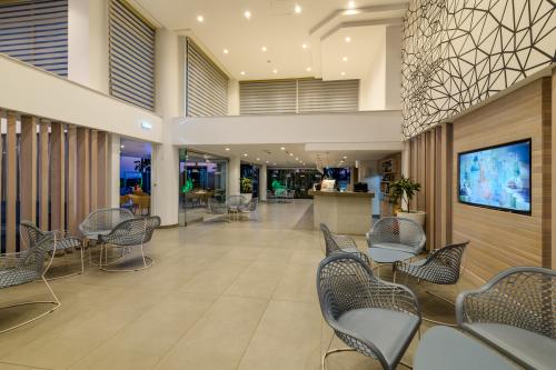 Hotel Grecian Bay