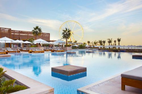 Bazén v hoteli Rixos Premium Dubai