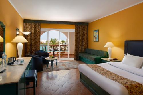 Hotel Arabia Azur Beach