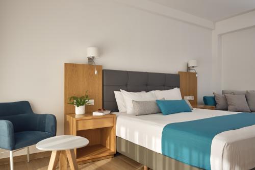 Hotel Cavo Orient Beach