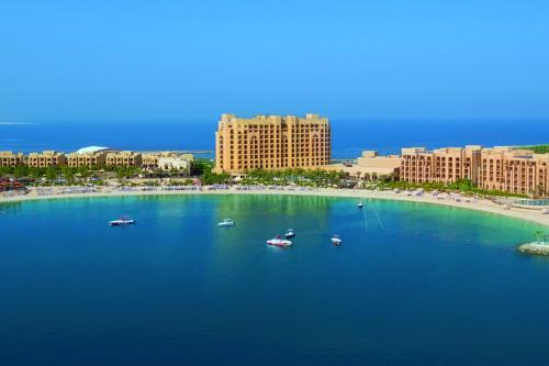 Hotel The Bay Club - Doubletree by Hilton Marjan Island