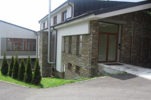 Vstup do ubytovania v apartmánoch Snow