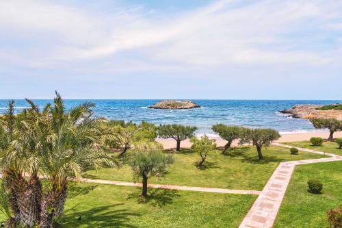 Areál v Grecotel Meli Palace